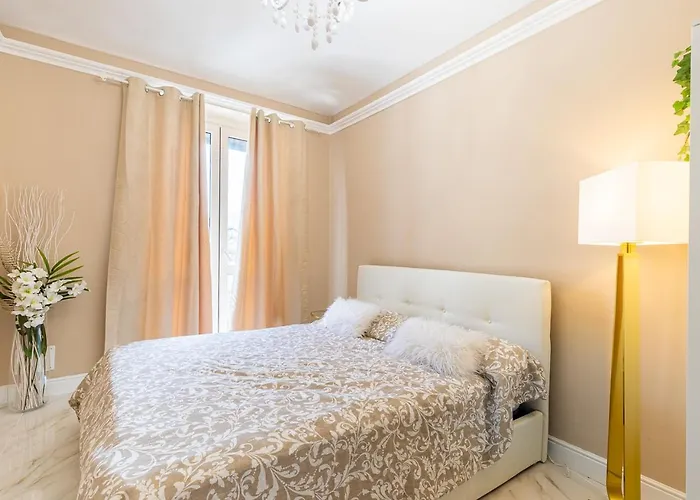 Elegant - In Centro Portanuova * Torino