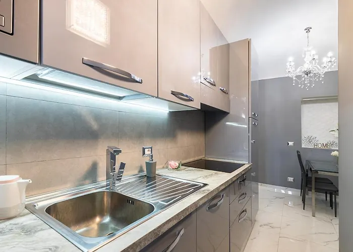 Elegant - In Centro Portanuova *