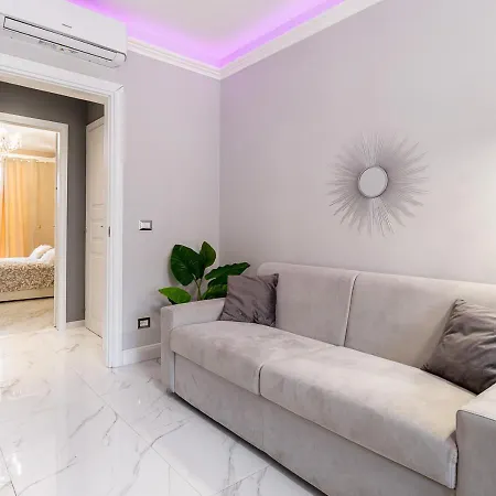 Elegant - In Centro Portanuova *